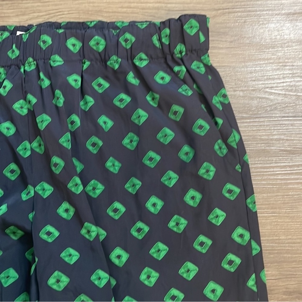 Michael Kors Palmetto Green Print Joggers NWT Size 10 - Picture 7 of 13